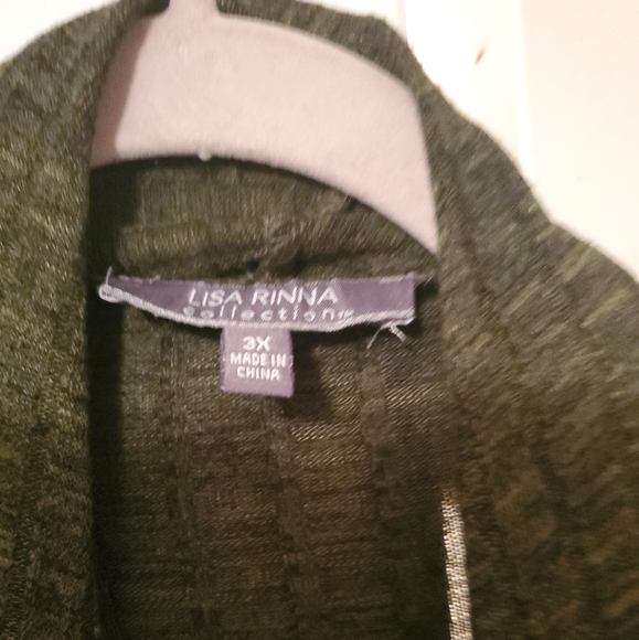 Duster - Picture 3 of 3